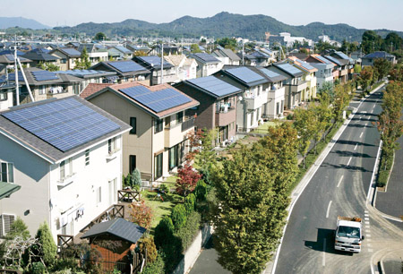 屋頂?shù)摹瓣?yáng)光”溫暖了百姓