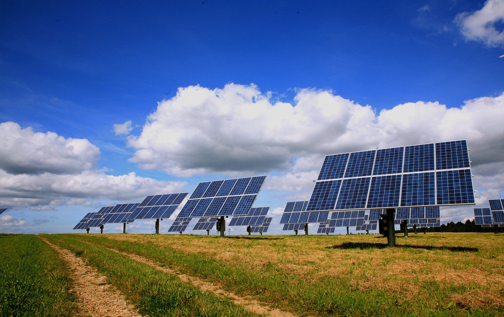 光伏發(fā)電遭遇“成長(zhǎng)的煩惱